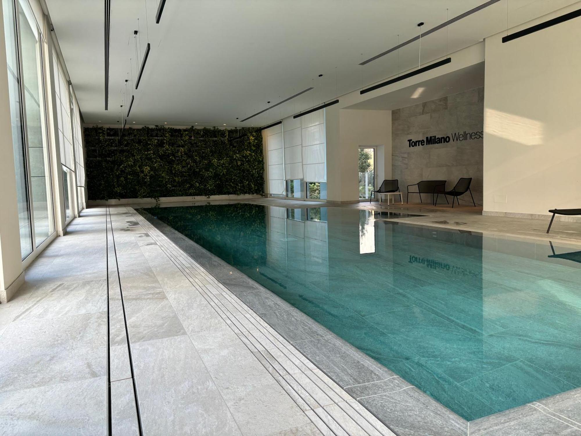 Torre Milano Skyview Suite Gym Pool & Rooftop Exterior photo